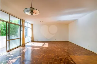 Apartamento com 3 quartos à venda na Rua São Vicente de Paulo, Higienópolis, São Paulo