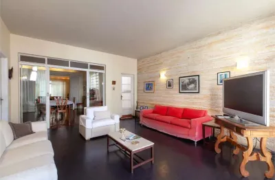 Casa com 4 quartos à venda na Rua Senador João Lira, Pacaembu, São Paulo