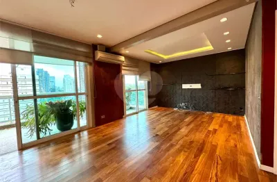 Apartamento com 3 quartos à venda na Avenida Açocê, Moema, São Paulo