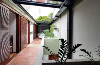 Casa com 4 quartos à venda na Rua Coronel Artur Godoi, Vila Mariana, São Paulo