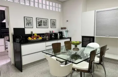 Apartamento com 4 quartos à venda na Rua Padre João Manuel, Jardim América, São Paulo