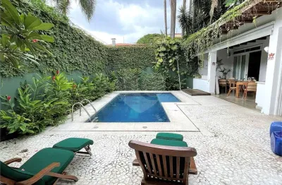 Casa com 3 quartos à venda na Rua Jaguanambi, Cidade Jardim, São Paulo