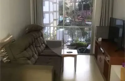 Apartamento com 3 quartos à venda na Rua Judith Passald Esteves, 255, Vila Sônia, São Paulo