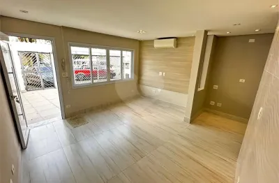 Casa em condomínio fechado com 2 quartos à venda na Rua Elias Assad Chedid, Vila Mariana, São Paulo