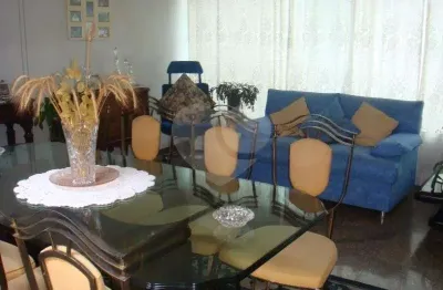 Casa com 5 quartos à venda ou para locação em saúde - sp