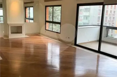 Apartamento com 4 quartos à venda ou para locação em moema - sp