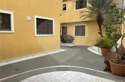 Casa em condomínio fechado com 3 quartos à venda na Rua Oliveira Lima, Cambuci, São Paulo