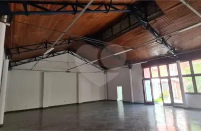 Casa à venda na Rua Condessa de São Joaquim, Bela Vista, São Paulo