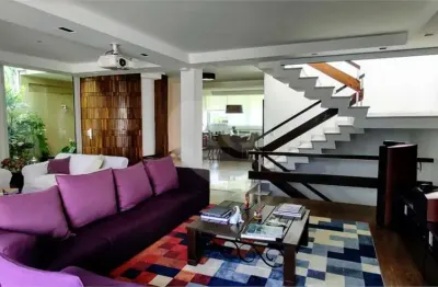 Casa com 3 quartos para alugar na Rua Professor Murtinho, 179, Vila Mariana, São Paulo