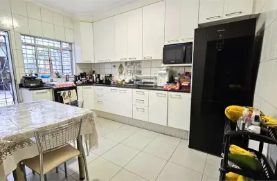 Casa com 3 quartos à venda na Rua Joaquim Távora, Vila Mariana, São Paulo