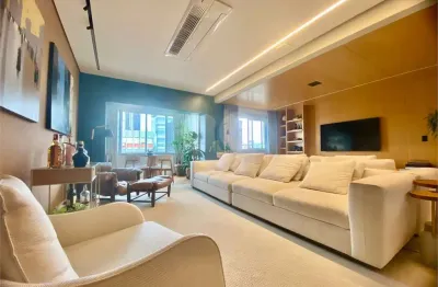 Apartamento com 3 quartos à venda na Rua Tabapuã, Itaim Bibi, São Paulo