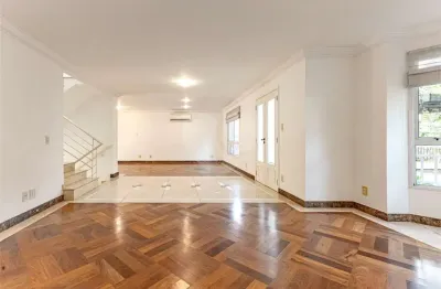 Casa em condomínio fechado com 4 quartos à venda na Rua Corgie Assad Abdalla, Vila Sônia, São Paulo