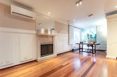 Casa em condomínio fechado com 4 quartos à venda na João Di Pietro, Morumbi, São Paulo