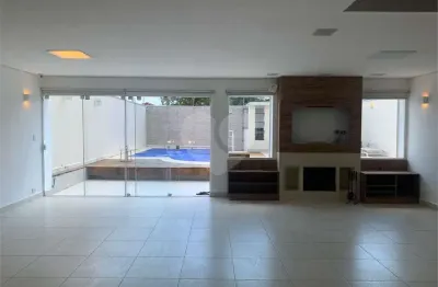 Casa com 4 quartos à venda na Rua das Hortênsias, Mirandópolis, São Paulo