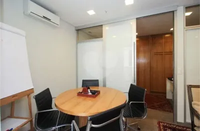 Sala comercial à venda na Alameda dos Maracatins, 426, Moema, São Paulo