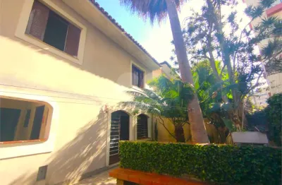 Casa com 3 quartos à venda na Rua Professor Djalma Bento, Jardim Marajoara, São Paulo