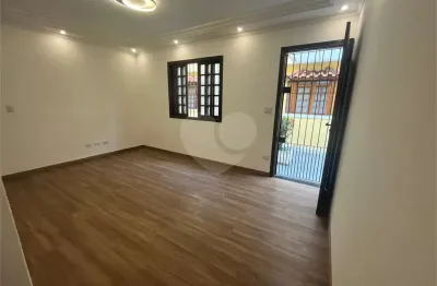 Terreno em condomínio fechado à venda no Cambuci, São Paulo 