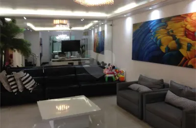 Terreno em condomínio fechado à venda na Rua César Pina, 69, Saúde, São Paulo