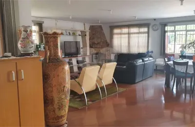 Casa com 4 quartos à venda na Rua Payaguas, 55, Aclimação, São Paulo