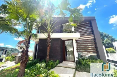 Casa em condomínio fechado com 4 quartos à venda na Rua Arles, Tamboré, Santana de Parnaíba