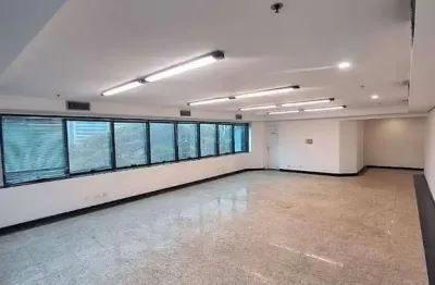 Sala comercial com 1 sala para alugar na Alameda Araguaia, Alphaville, Barueri
