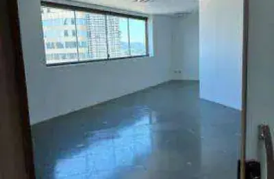Sala comercial para alugar na Avenida Copacabana, Alphaville, Barueri