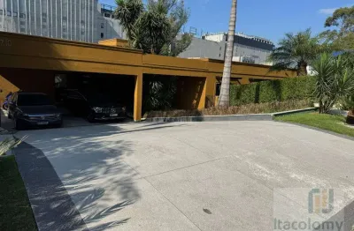 Casa em condomínio fechado com 3 quartos para alugar na Avenida Campinas, Tamboré, Barueri