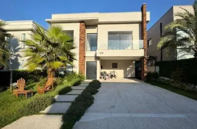 Casa em condomínio fechado com 4 quartos à venda na Rua Luberon, Tamboré, Santana de Parnaíba