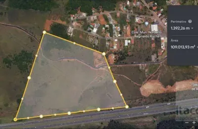 Terreno aclive à venda na rodovia castelo branco km 39