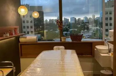 Sala comercial com 2 salas para alugar na Avenida Copacabana, Alphaville, Barueri