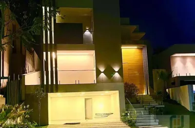 Casa em condomínio fechado com 4 quartos para alugar na Rua Verdon, Tamboré, Santana de Parnaíba