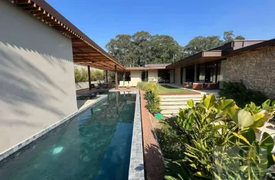Casa para venda e locação mobiliada no residencial tamboré 1