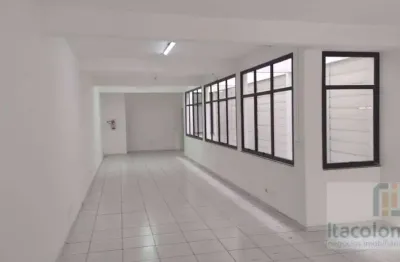 Lindo prédio comercial de 3 andares para locação em Santa Cecília