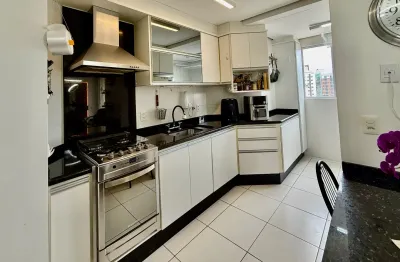 Excelente apartamento com 67m2 com 2 quartos, sendo uma suite em localização estratégica no bairro agronômica