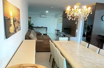 Apartamento com 3 quartos para alugar na Rua Martin Pescador, 174, Centro, Bombinhas