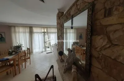 Ótima casa com ótima localização venha conhecer agende sua visita