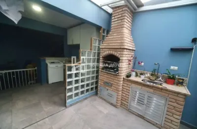 Sobrado com 03 dormitórios, 01 suíte, 02 banheiros, 02 vagas à venda no bairro santo antonio !