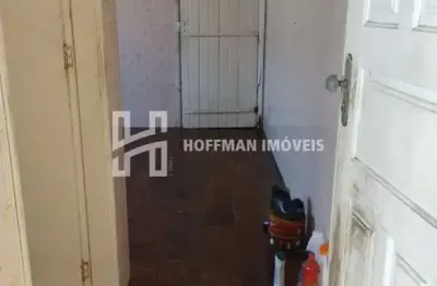 Casa térrea com edicula, excelente terreno para reformar e aumentar!