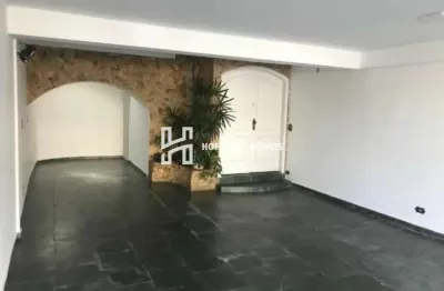 Casa com 3 quartos para alugar na Rua Humberto Fernandes Fortes, --, São José, São Caetano do Sul