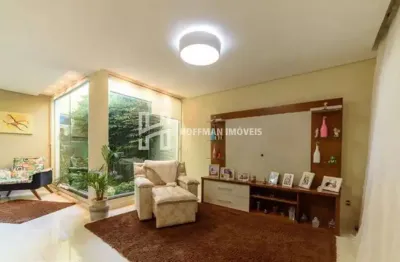 Lindo sobrado alto padrão com piscina. localização privilegiada!!!