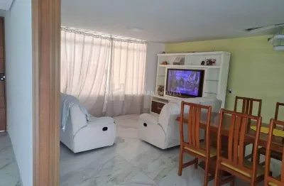 Sobrado à venda com 03 suítes e 03 vagas no bairro campestre, santo andré