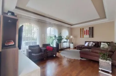 Sobrado à venda com 03 dormitórios e 05 vagas na vila palmares em santo andré