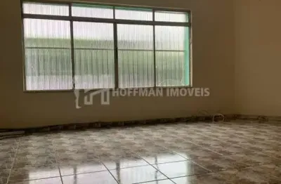 Sobrado de esquina residencial com 3 dormitórios e cômodos grandes