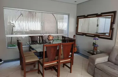 Casa com 3 quartos à venda na Rua Antônio de Andrade, --, Cerâmica, São Caetano do Sul