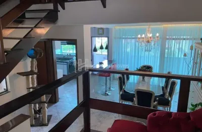 Sobrado com 3 dormitorios 1 suite, 4 vagas com dependência para empregada