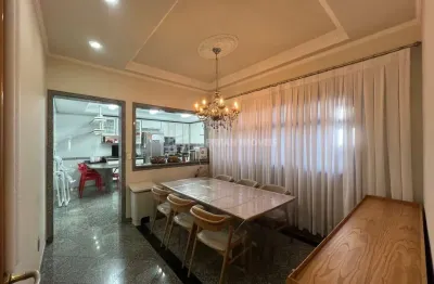 Casa com 3 quartos à venda na Rua Antônio de Andrade, --, Cerâmica, São Caetano do Sul