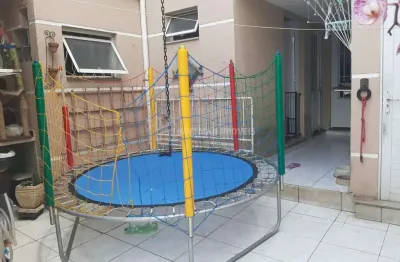 Casa assobradada com 02 dormitórios + edicula , 03 vagas à venda no ceramica - são catano do sul