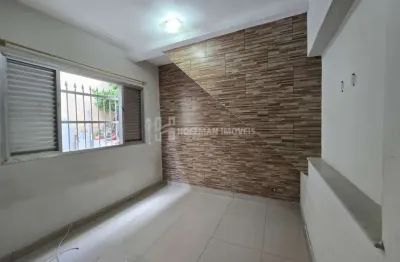 Sobrado em vila disponível para locação com 02 dormitórios, 01 vaga de garagem bairro osvaldo cruz.