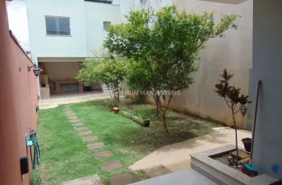 Casa com 3 quartos para alugar na Rua dos Expedicionários, --, Cerâmica, São Caetano do Sul