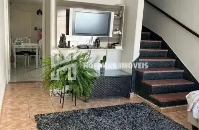 Sobrado com 2 quartos, 2 banheiros, 6 vagas para locação - santa maria